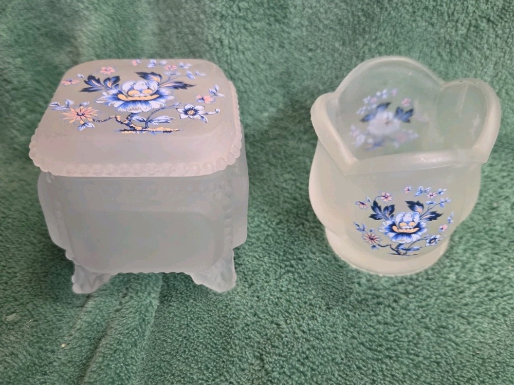 Vtge Westmoreland Glass Footed Frosted China Rose Trinket Dish + Candle Holder