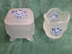 Vtge Westmoreland Glass Footed Frosted China Rose Trinket Dish + Candle Holder