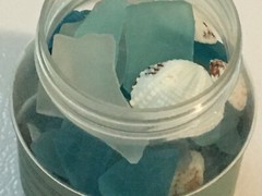 EUC PartyLite 10 oz Decorative Blue Sea Glass Shells Real Seashells Original Box