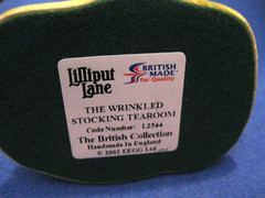 Lilliput Lane Cottages The Wrinkled Stocking Tearoom.Mint in box with a deed.
