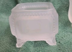 Vtge Westmoreland Glass Footed Frosted China Rose Trinket Dish + Candle Holder