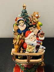 Fitz and Floyd Santa’s Classic Car Musical Figurine Wind Up Holiday Collectible