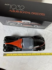 VTG Avon 1932 Auburn Boattail Speedster Figurine Car MINT In Box 1983 Brazil