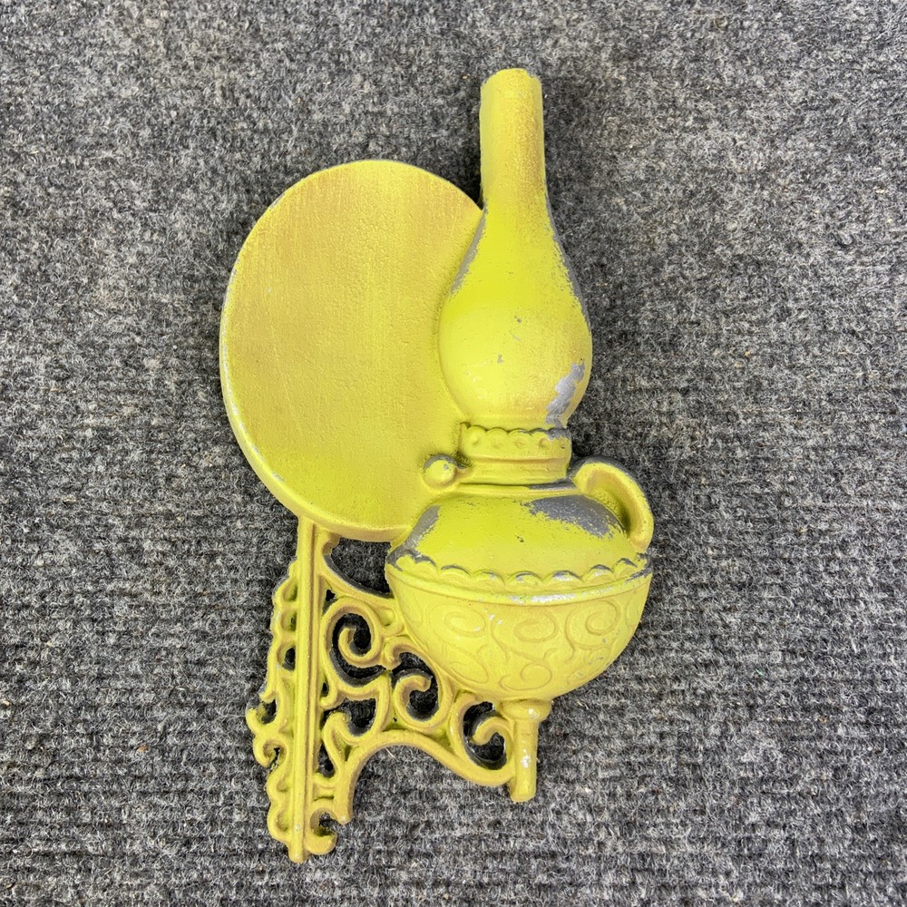 VIntage HODA Wall Hanging Oil Lamp Cast Aluminum Green Decor