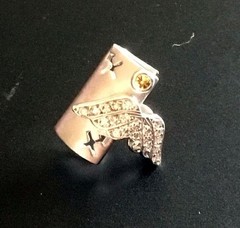 K18WG Angel Diamond Brooch Boys Type Designer Made in Japan