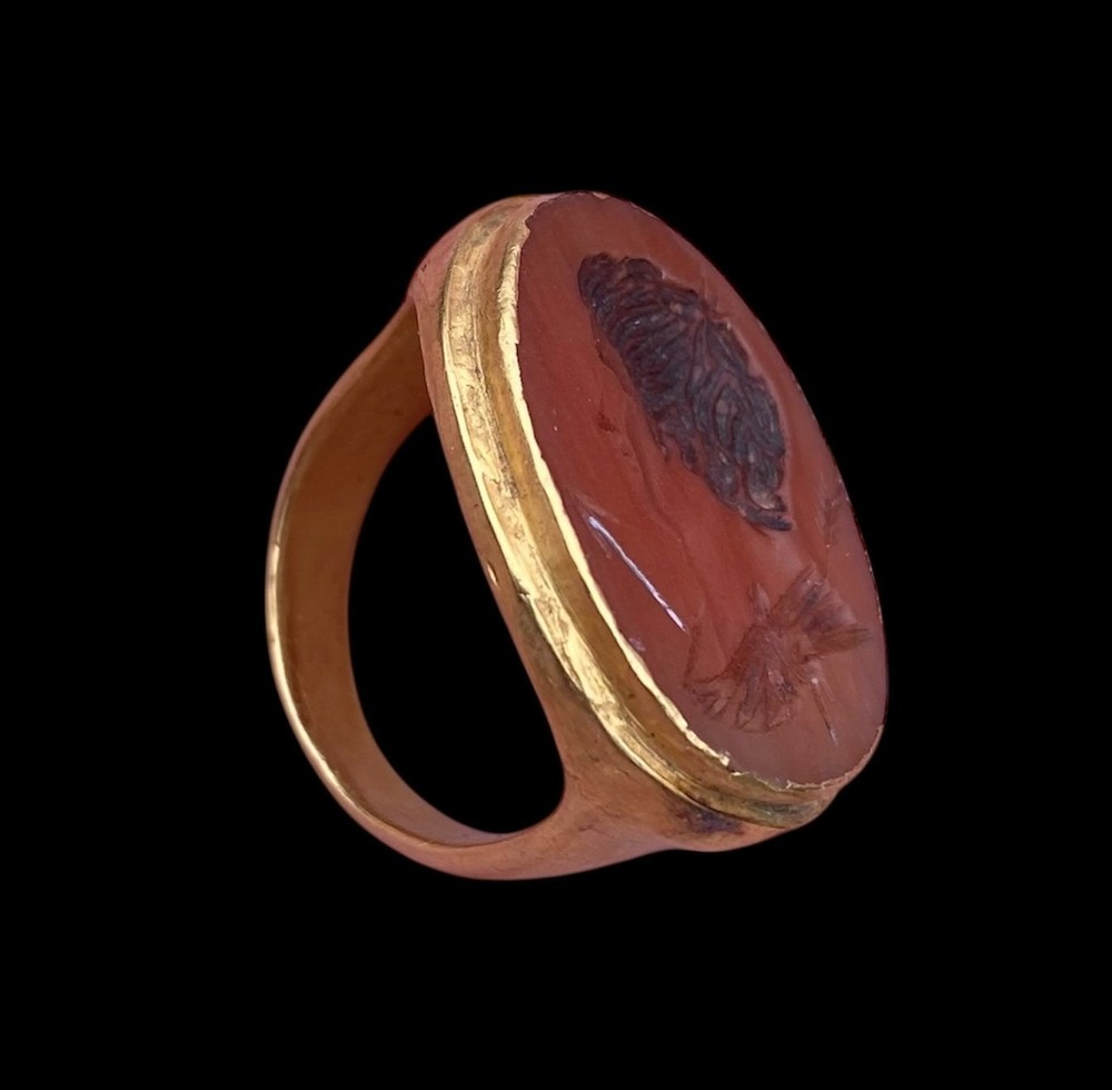 MAGNIFICENT ANCIENT ROMAN GOLD INTAGLIO RING – 2nd Century AD (AQ1)
