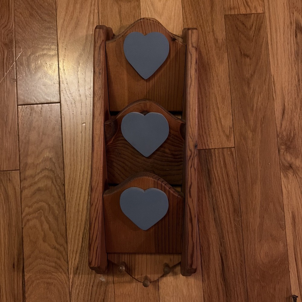 Vintage Hand Crafted Farmhouse Cottage Solid Wood Wall Heart Blue 3 Bin