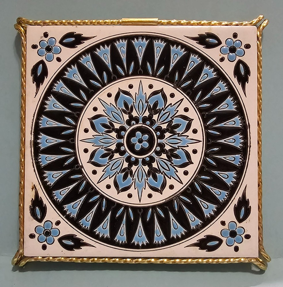 Vintage Decorative Art Tile Trivet Made in Greece By Philkeram Johnson 6″ X 6″