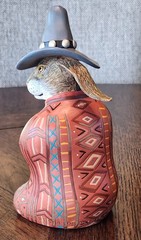 Robert Shields Design Rabbit Trader Resin Figurine 8″ Tall Signed By Artist