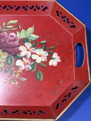Vintage Hand‑Painted Metal Tray – Nashco Style – Red Floral & Fruit Design