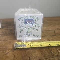 The Lenox Village 1994 Recipe Box no cards New In Original Packaging