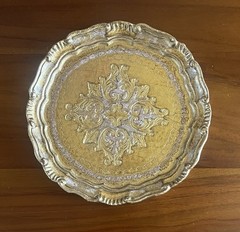Vintage Florentine Gold Wood Tray 7 5/8″ Scalloped Edge Gold Gilt Detail Italy