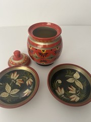 Traditional Folk Art Russian Khokhloma Lacquerware Hand Painted Pot Lid & Bowls.