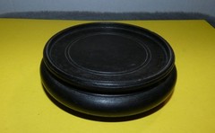 Display stand, 4.25″ diam, Chinese design, soft black, vintage wood, excellent