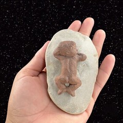 LPH Leonardo Art Works 1975 Pottery Baby on Rock Stoneware Figurine Statue Sign