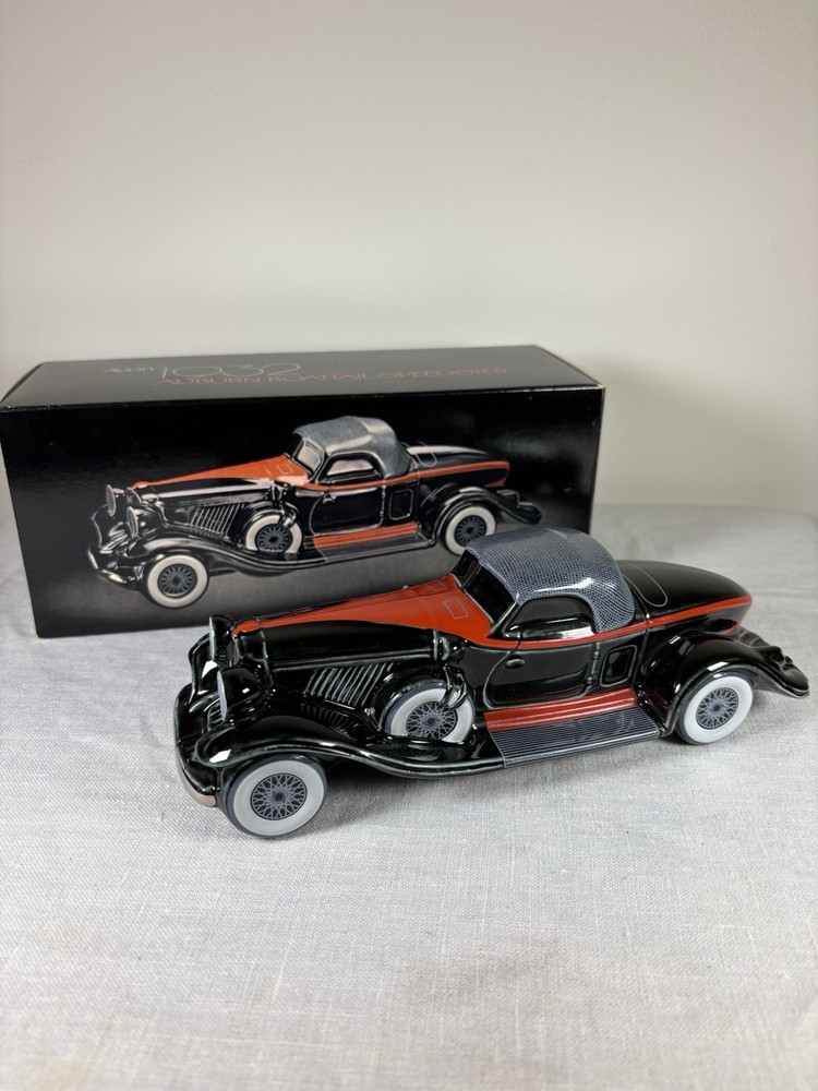 VTG Avon 1932 Auburn Boattail Speedster Figurine Car MINT In Box 1983 Brazil
