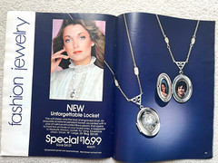 Vintage AVON 1981 SALES CATALOG BROCHURE (Campaign 16) ~ Large Format/ No Label