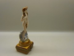 Authentic Limoges Box – France – Statue of the Famous Birth of Venus – Numbered