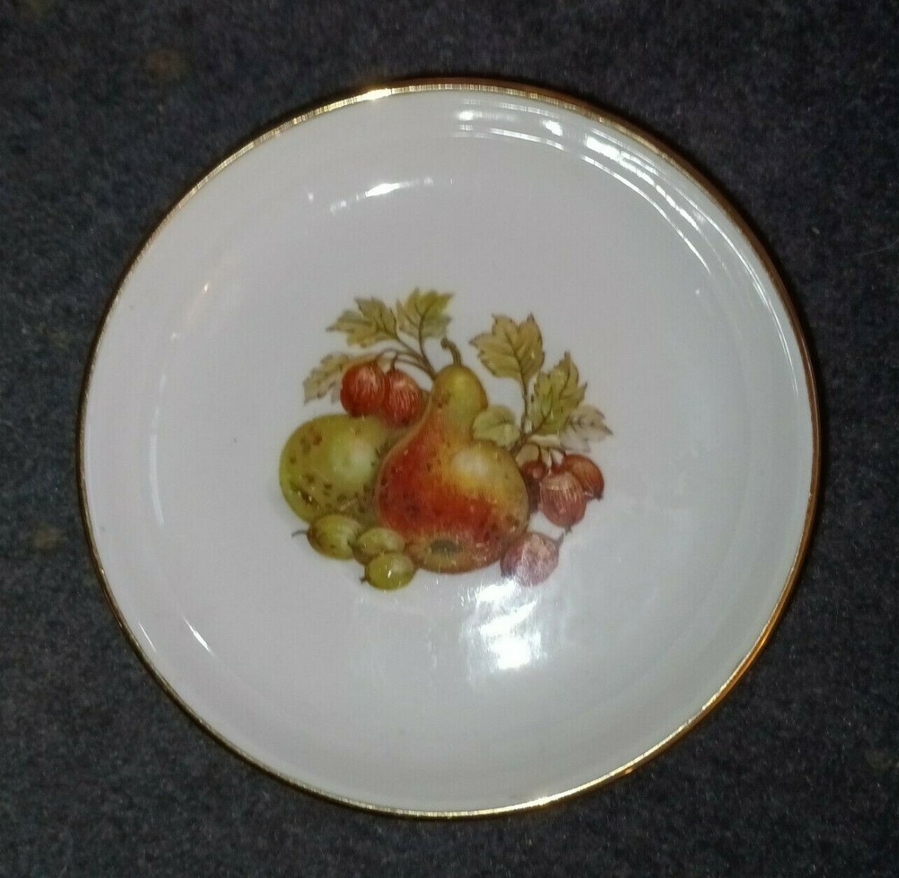 Oakley Fine Bone China England Small Trinket Pin Dish “Apples” Gold Trim 4 1/8″