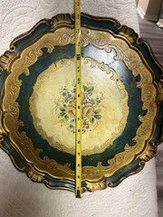 Set Of Two Florentine Style Tole Tray Round Gold Green Wall Decor Italy Vintage