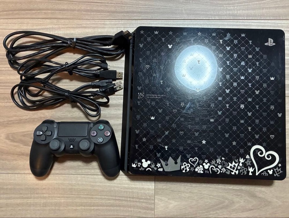 Kingdom Hearts PS4 15th Anniv Limited Edition Jet Black 500GB Console Bundle