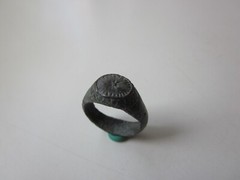 very rare ancient Roman small bronze engraved ring with a star. I – II AD.