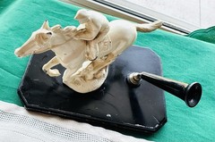 Vintage Desktop Fountain Pen Holder Cast Metal Race Horse #5