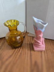 Lot of 2 vintage vases 1 crinkle glass and 1 made in USA