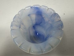 Vtg. Akro Agate #764 blue and white slag glass miniature urn Toothpick Holder