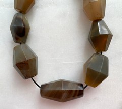 Ancient Agate Beads Islamic 1500 AD – Strand 1 – from Afghanistan 13 Beads