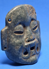 PRE-COLUMBIAN OLMEC JADE JAGUAR TRANSFORMATION FACE PENDANT