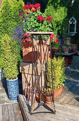 ARROW DISPLAY STAND vtg maitland smith wrought iron plant gold hollywood regency