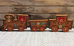 Vtg 3 Pc Wood Train Folk Art Decor Handcrafted Handmade Painted 4″ – 5.5″ Cars