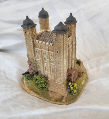 Lilliput Lane Tower Of London, 1998 Britain’s Heritage Collection L2210