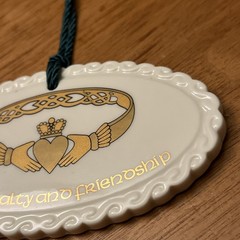Irish Claddagh Ring Emblem Ornament Love Loyalty Friendship Donegal Parian China
