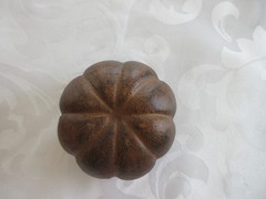 Rustic Cast Iron Pumpkin Removable lid 4.5” Very Heavy, EXCELLENT