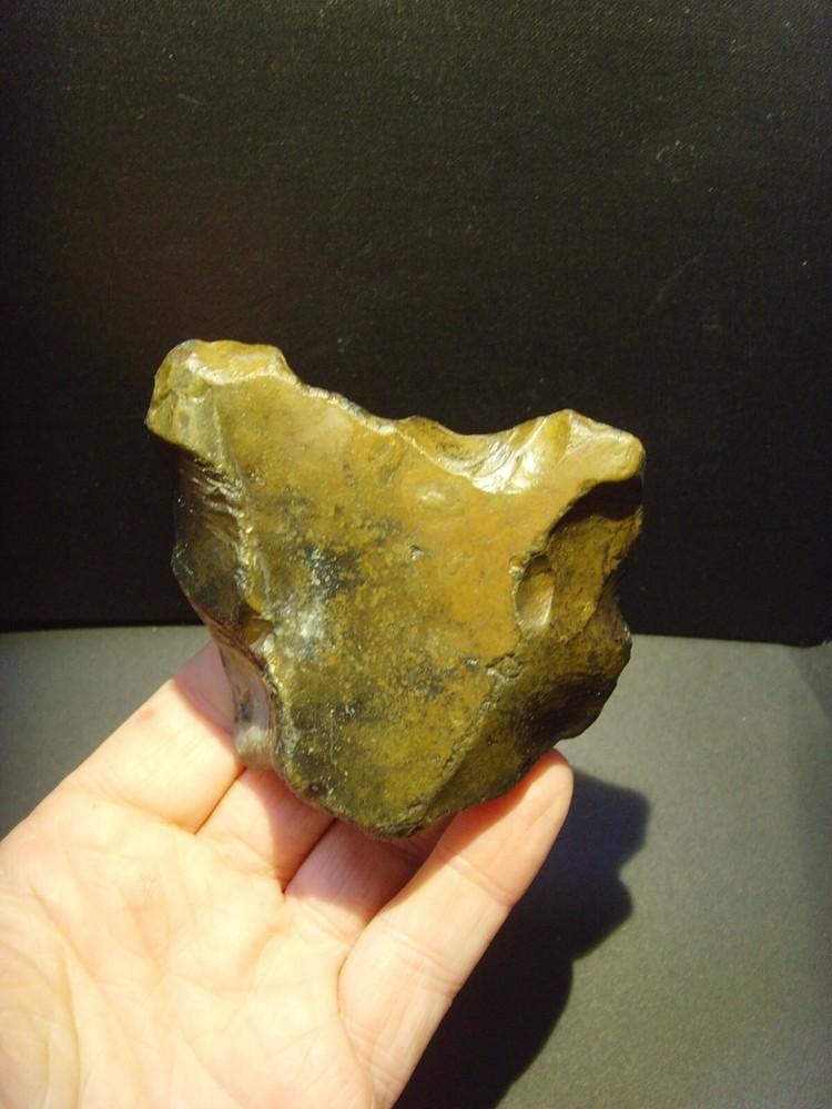 Lower Paleolithic – Fine Acheulean flake scraper. c.450,000 BP.