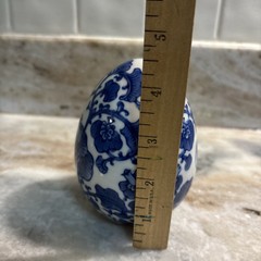 Blue & White Chinese Chinoiserie Lotus Blossom Egg 4.25”