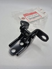 Honda CR-V Mk3 2009- Genuine Right Hand Rear Lower Door Hinge 67920SWA003ZZ