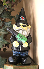 MATCO TOOLS – LAWN GNOME with LONG BARREL AIR HAMMER – MTCLWNGNOME4 – 10 3/4″