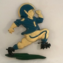 3 Vintage 1976 Homco Cast Aluminum Football Players Wall Decor Hangers On Back