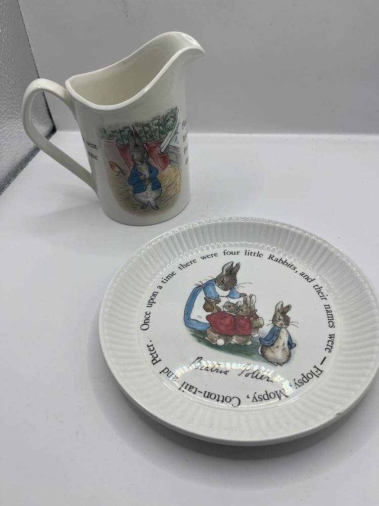 Wedgwood of Etruria Peter Rabbit 10oz Milk Jug Pitcher Child’s Plate Porcelain