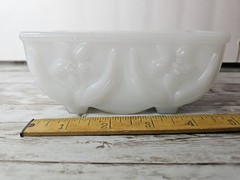 AKRO AGATE White Swirl Slag Glass Daffodil planter trinket dish catchall floral