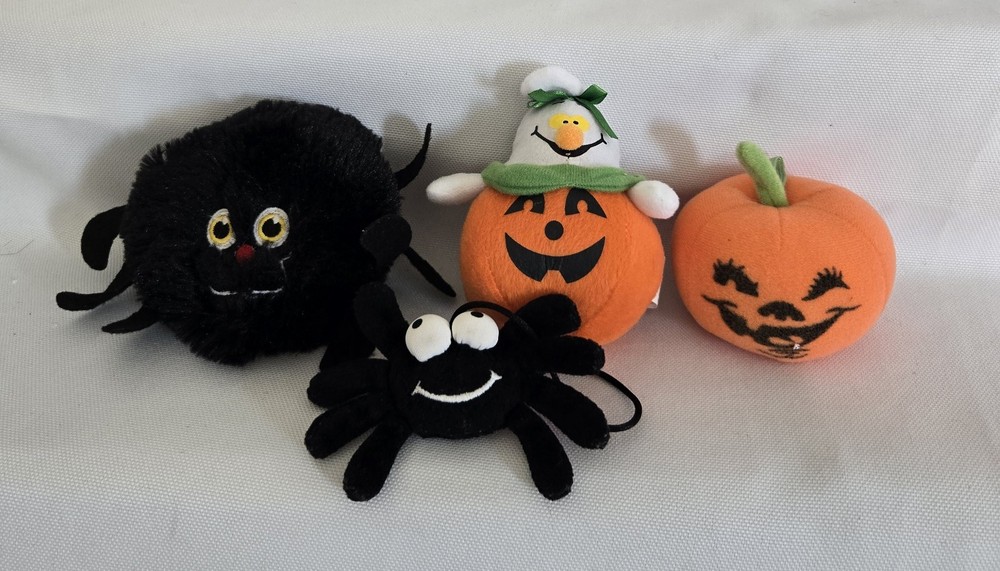 Asst. Halloween Mini Plush Pumpkins and Spiders, 2 Oriental Trading, 2 Unbranded