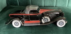 1983 Ceramic Avon 1932 Auburn Boattail Speedster Handcrafted Original Packaging