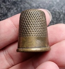 Post Medieval / Georgian Thimble Metal Detecting Find Antique 21x20mm (80)