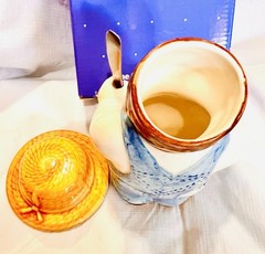 Avon ~ FRIENDLY FARMER COFFEE CADDY w/Stainless Steel Spoon NOS in BOX Vintage