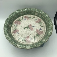 Original Parsley Artisan Pottery Magnolia Baking Pie Plate Fun
