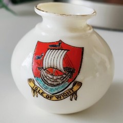 Set of 2 Antique WH Goss Mini Vases – Isle of Wight & Cromer United Kingdom