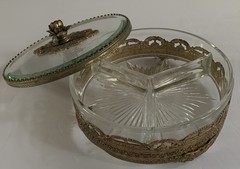 VTG Gold Ormolu Hollywood Regency Brass Beveled Glass Divided Trinket Jewel Box